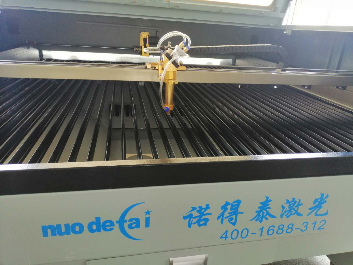 夏天要注意非金屬激光切割機(jī)的一些保養(yǎng)事宜！